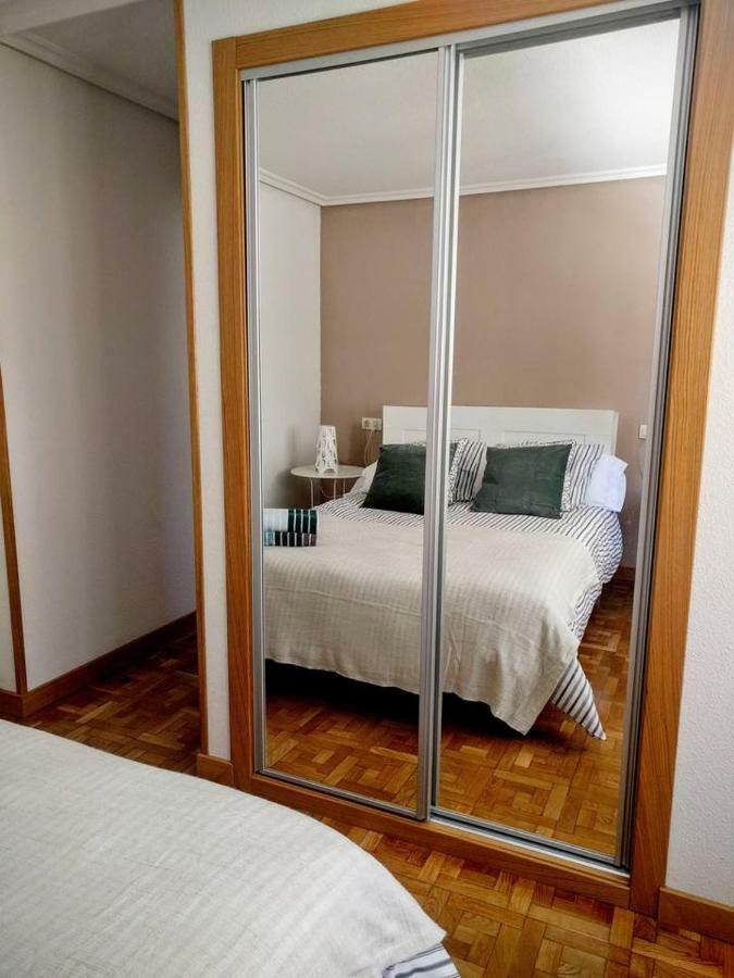 A Pocos Minutos Del Centro Con Parking Gratis En El Edificio Nº Registro Vu-74 Apartment Саламанка Екстериор снимка
