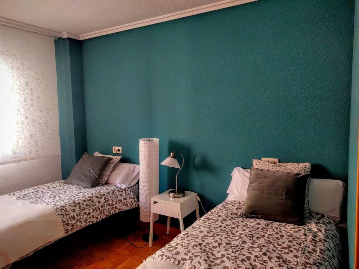 A Pocos Minutos Del Centro Con Parking Gratis En El Edificio Nº Registro Vu-74 Apartment Саламанка Екстериор снимка